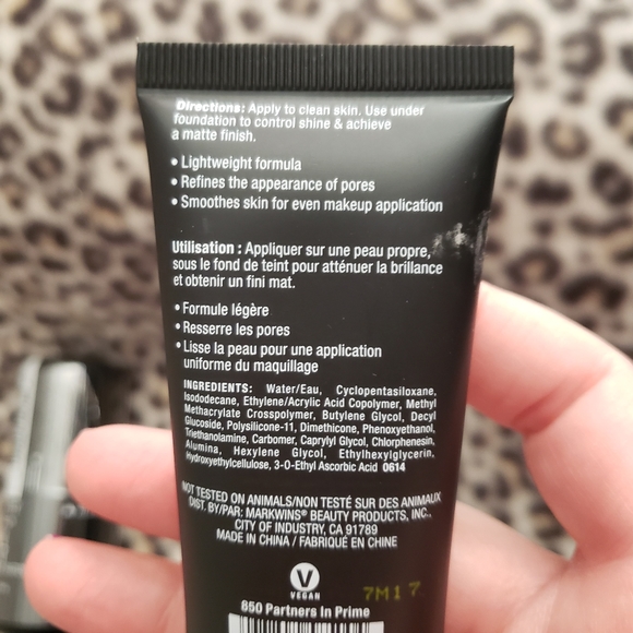 Wet n Wild PhotoFocus Matte Finish Setting Spray and Matte Face Primer, Set of 2 - Picture 7 of 7